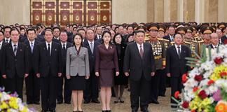 Familia Kim fortalece sucesi&oacute;n con visita de Kim Ju Ae al mausoleo