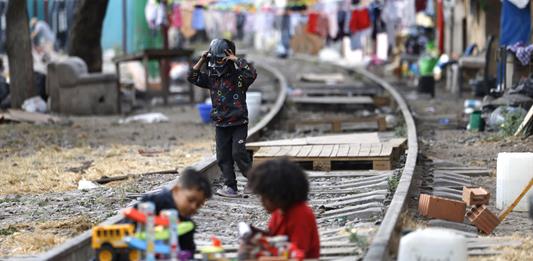 Más de 150 migrantes de México y Centroamérica detenidos en un operativo de ICE en Florida