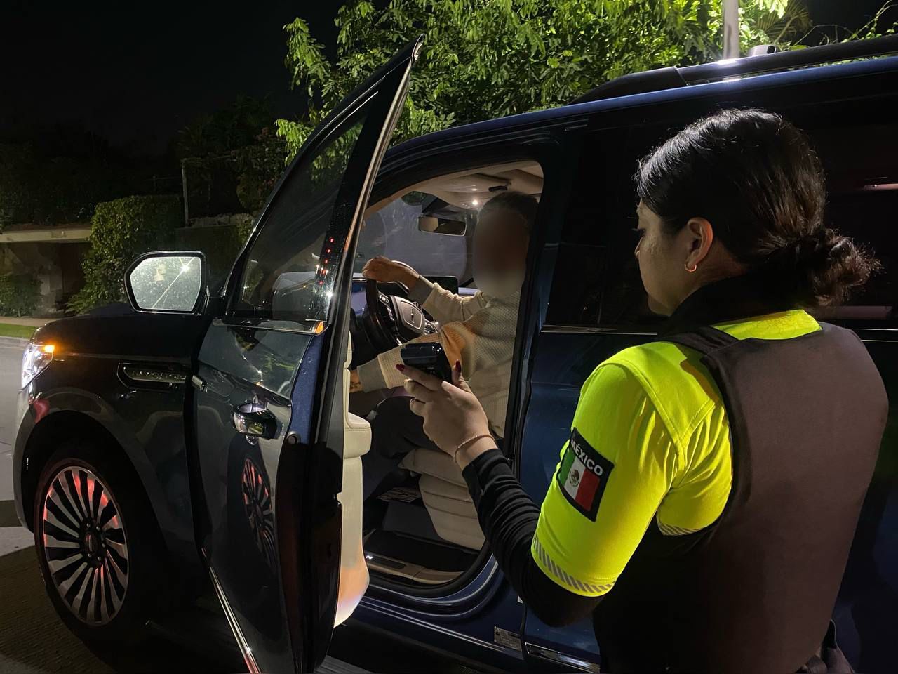 Tres conductores inician 2026 detenidos por alcoholímetro en el AMG