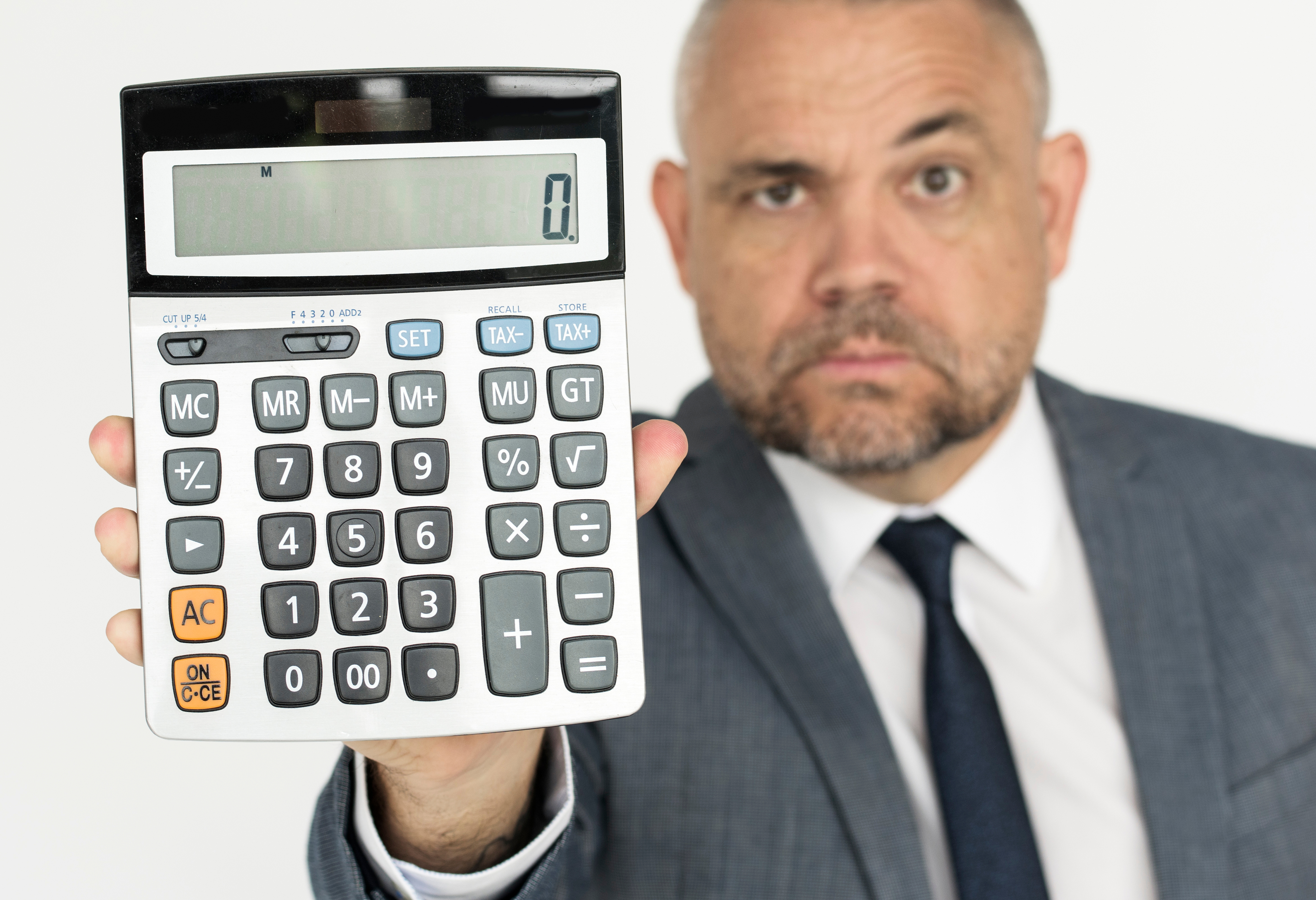 Gastos que no vemos, pero nuestros bolsillos sufren