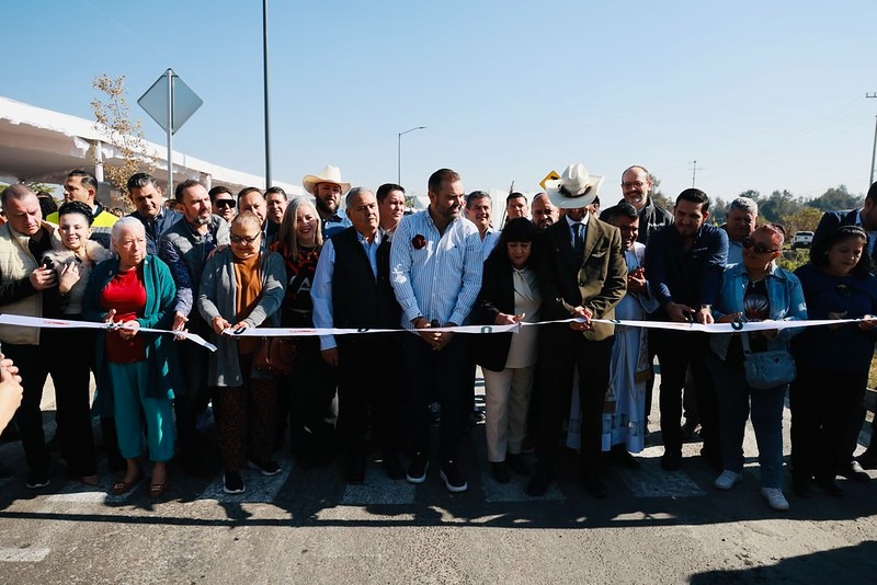 Tlajomulco entrega modernización de la carretera a El Zapote para conectar con el Aeropuerto