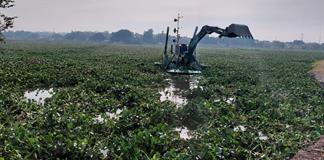 Llevan maquinaria al R&iacute;o Santiago para limpiar lirio y prevenir inundaciones