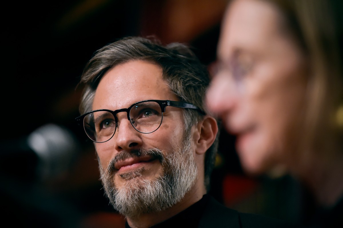 Gael García Bernal recibe medalla francesa y destaca unión del cine latinoamericano y europeo Gael García Bernal recibe medalla francesa y destaca unión del cine latinoamericano y europeo