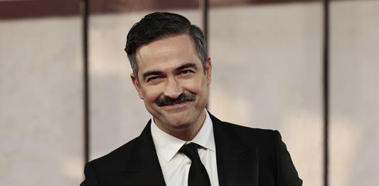 El actor mexicano Alfonso Herrera protagoniza la adaptación de ‘La casa de los espíritus’