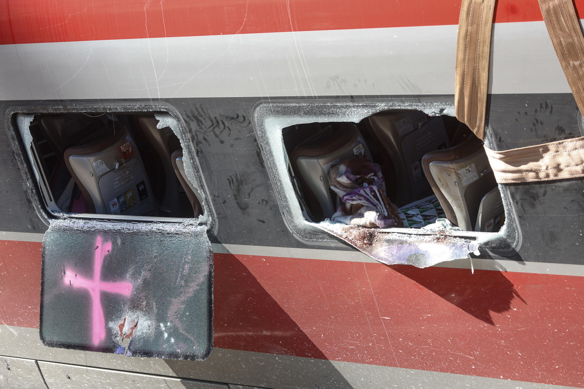 Al menos 42 muertos en el accidente de trenes de España cuyas causas siguen investigándose