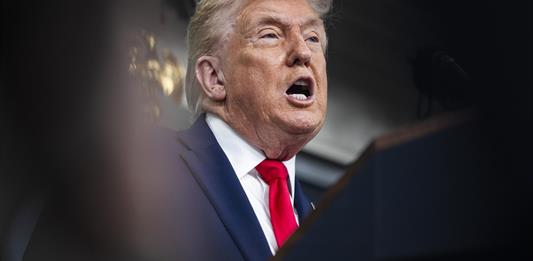 Trump dice que no asistirá al Super Bowl y que está en contra de Bad Bunny y Green Day