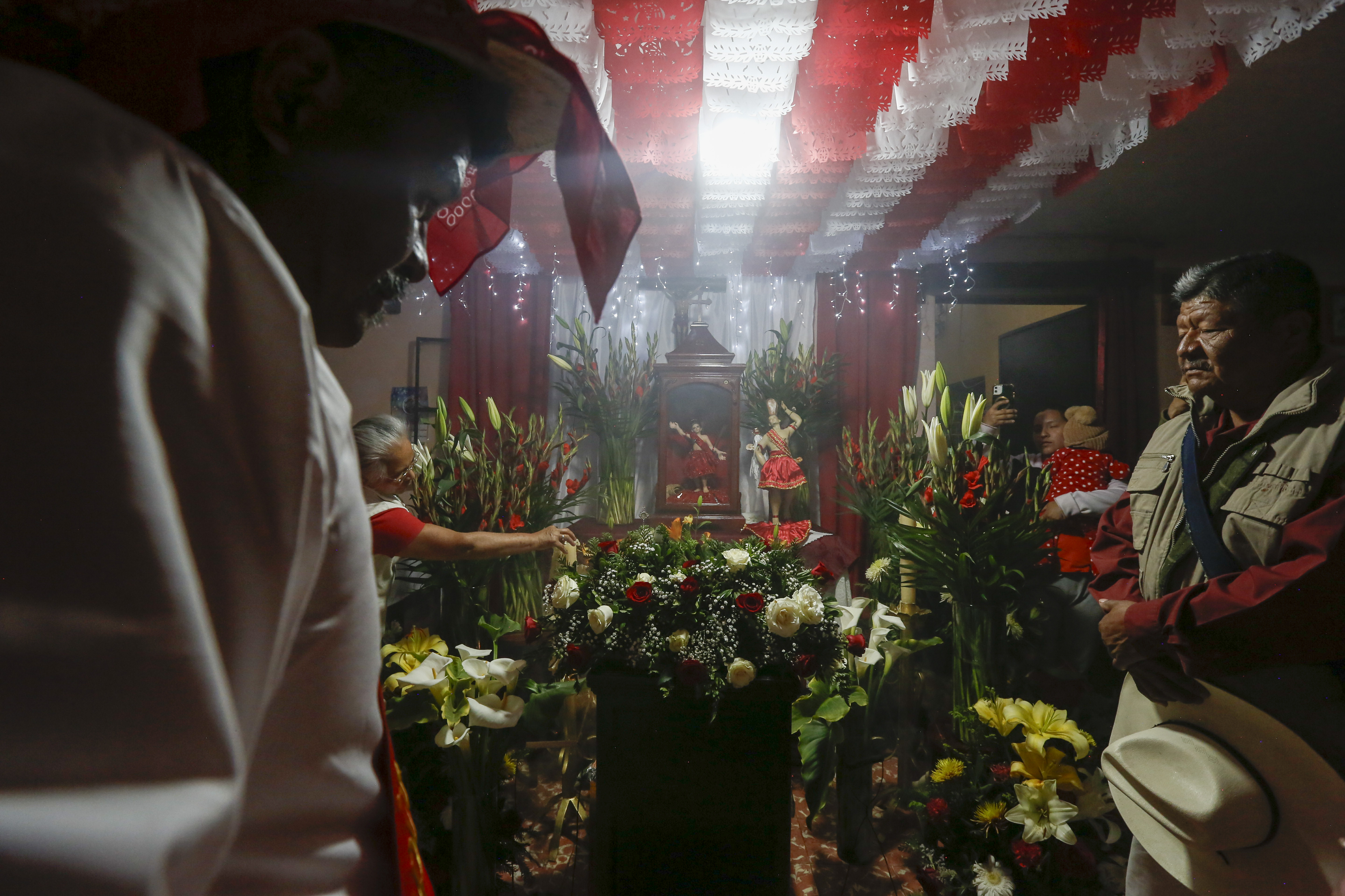 Celebran la tradición de los Tololos y Coloradas en San Sebastián del Sur Celebran la tradición de los Tololos y Coloradas en San Sebastián del Sur