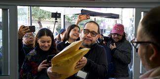 Con casi 15 mil firmas recibidas, IEPC arranca refer&eacute;ndum contra tarifazo