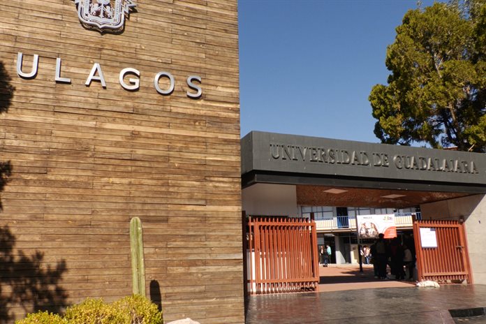 Presidente de la División de Ciencias Sociales se pronuncia contra aumento al transporte Presidente de la División de Ciencias Sociales se pronuncia contra aumento al transporte