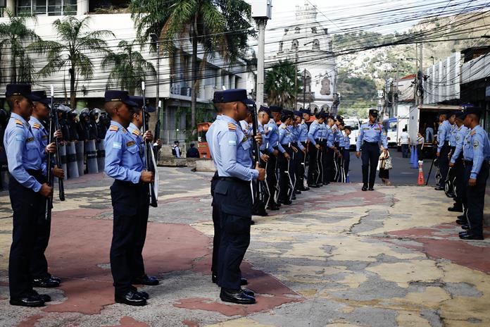 Más de 2.000 militares custodian Parlamento Honduras ante nueva legislatura Más de 2.000 militares custodian Parlamento Honduras ante nueva legislatura