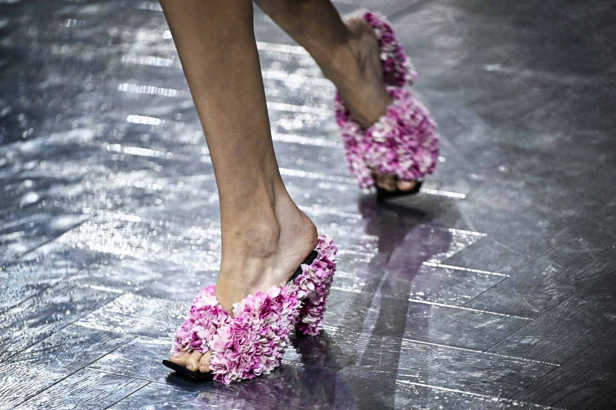 Anderson se inspira en las flores para su debut en la alta costura con Dior
