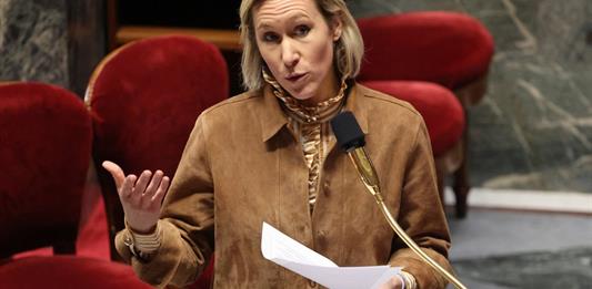 Francia examina prohibir las redes sociales a los menores de 15 años