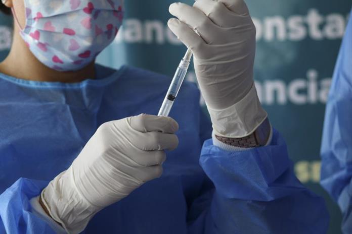 Suman a mil vacunadores para hacer frente al sarampión en Jalisco Suman a mil vacunadores para hacer frente al sarampión en Jalisco