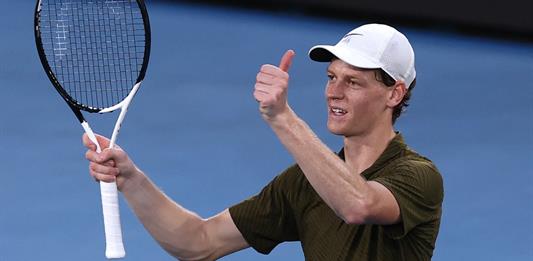 Sinner se mantiene en liza por una tercera corona en Melbourne, Keys pierde el trono