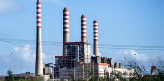 Parlamento venezolano avanza en reforma para impulsar inversi&oacute;n petrolera