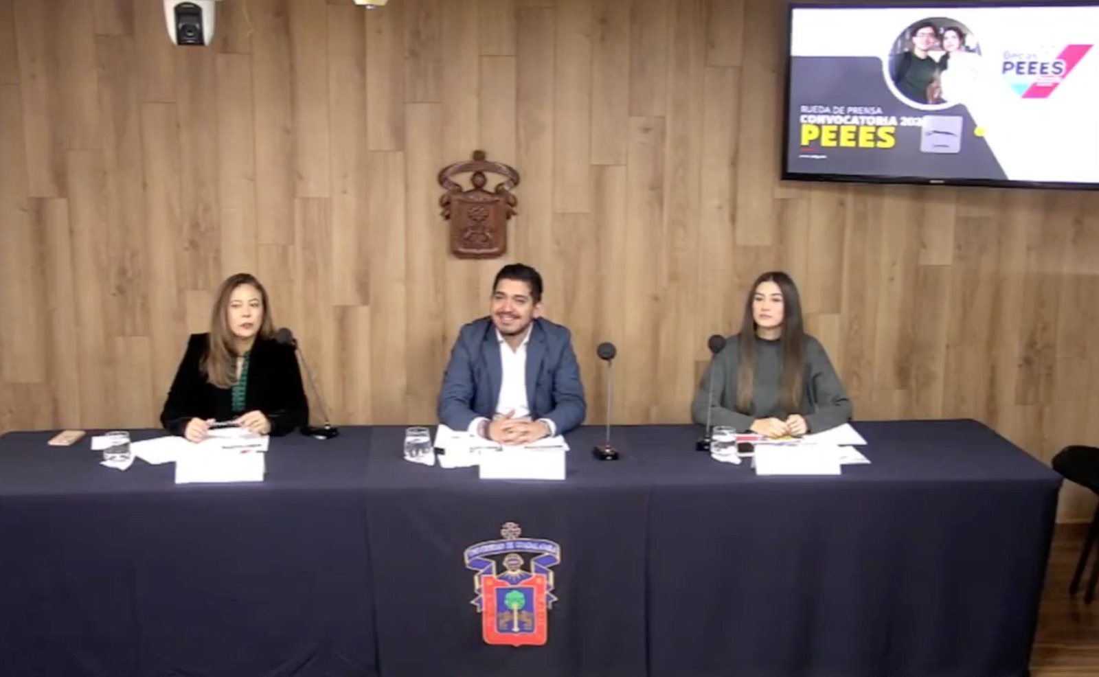 La UdeG lanza Beca PEEES 2026 para más de mil estudiantes sobresalientes