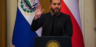 Kast recorre megac&aacute;rcel Cecot y solicita apoyo a Bukele para sistema penitenciario chileno