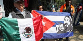 Manifestantes piden a M&eacute;xico sostener apoyo a Cuba ante endurecimiento de medidas de EEUU