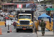 Transportistas Ecuador y Colombia protestan por aranceles 30%