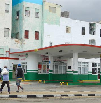 Sheinbaum despliega todas las vías diplomáticas para reanudar suministro petrolero a Cuba Sheinbaum despliega todas las vías diplomáticas para reanudar suministro petrolero a Cuba