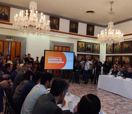 Tlaquepaque y Tonal&aacute; deben reforzar las acciones contra sarampi&oacute;n: Secretario de Salud