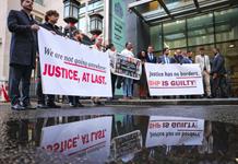 Víctimas de tragedia medioambiental en Brasil esperan justicia de un crimen muy grande Víctimas de tragedia medioambiental en Brasil esperan justicia de un crimen muy grande