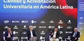 Expertos iberoamericanos alertan sobre el riesgo de suplantaci&oacute;n del aprendizaje por la IA