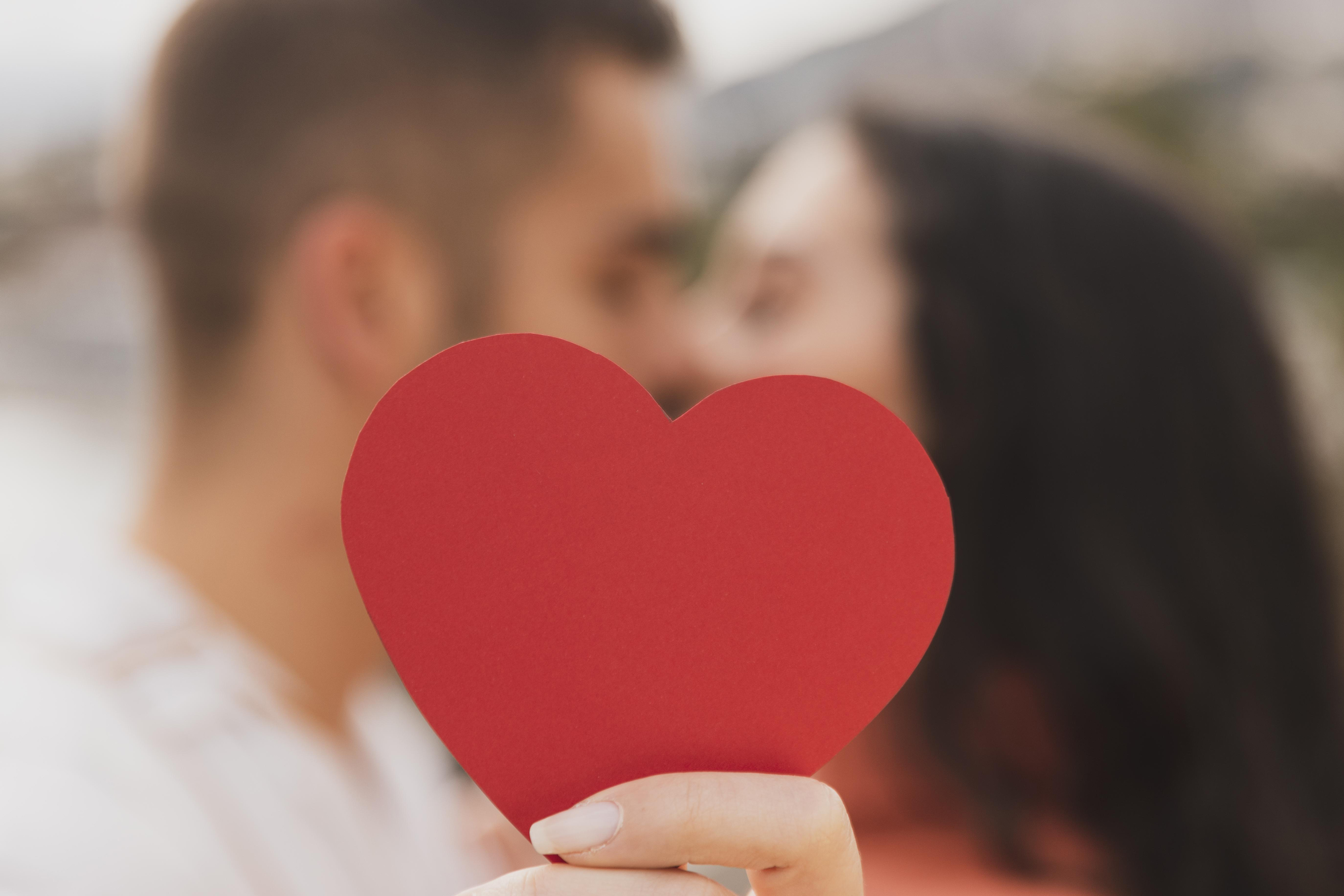 Corazón: símbolo universal y delator biológico del amor