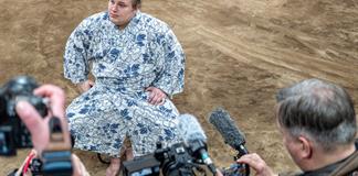 Aonishiki, de huir de la guerra en Ucrania al firmamento del sumo en Japón Aonishiki, de huir de la guerra en Ucrania al firmamento del sumo en Japón