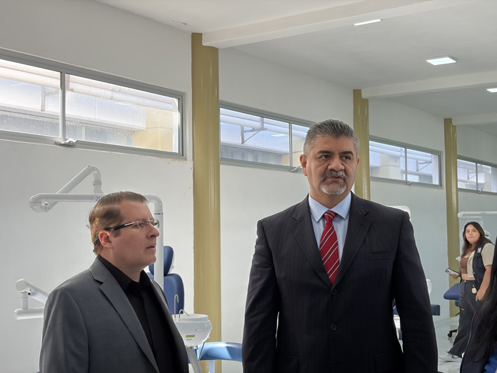 Inauguran segundo piso de Clínica Escuela de Odontología del CUSur