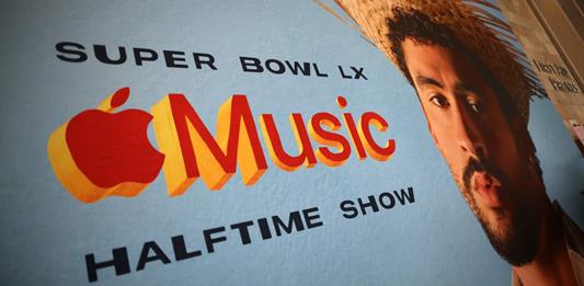 Las apuestas del Super Bowl enloquecen con el show de Bad Bunny