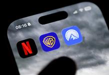 El CEO de Paramount ofrece compromisos de producción y estrenos en cine si compra Warner