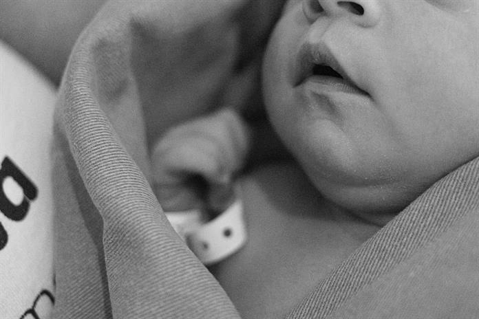 Padres denuncian brote de infección por bacteria en recién nacidos en La Máter Padres denuncian brote de infección por bacteria en recién nacidos en La Máter