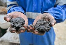 En Cuba, carb&oacute;n y paneles solares para sobrellevar la crisis energ&eacute;tica