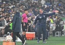 Jardine advierte que su América debe cuidarse de la fortaleza de delanteros del Olimpia