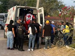 Tres muertos y seis heridos en la explosi&oacute;n de tuber&iacute;a de Pemex en Oaxaca