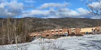Polic&iacute;a de Canad&aacute; investiga tiroteo en escuela secundaria y residencia en Tumbler Ridge