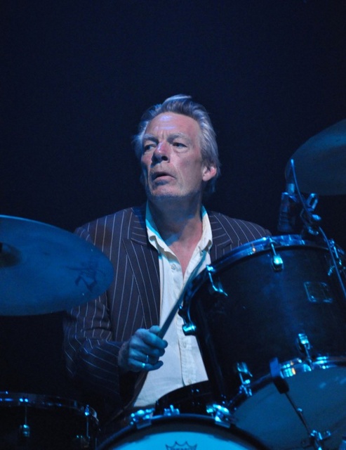 Fallece Andrew Ranken, baterista de The Pogues, a los 72 años