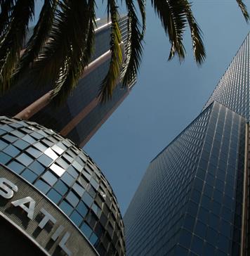 La Bolsa mexicana avanza un 0,46 %, supera las 71.600 unidades y alcanza un nuevo m&aacute;ximo