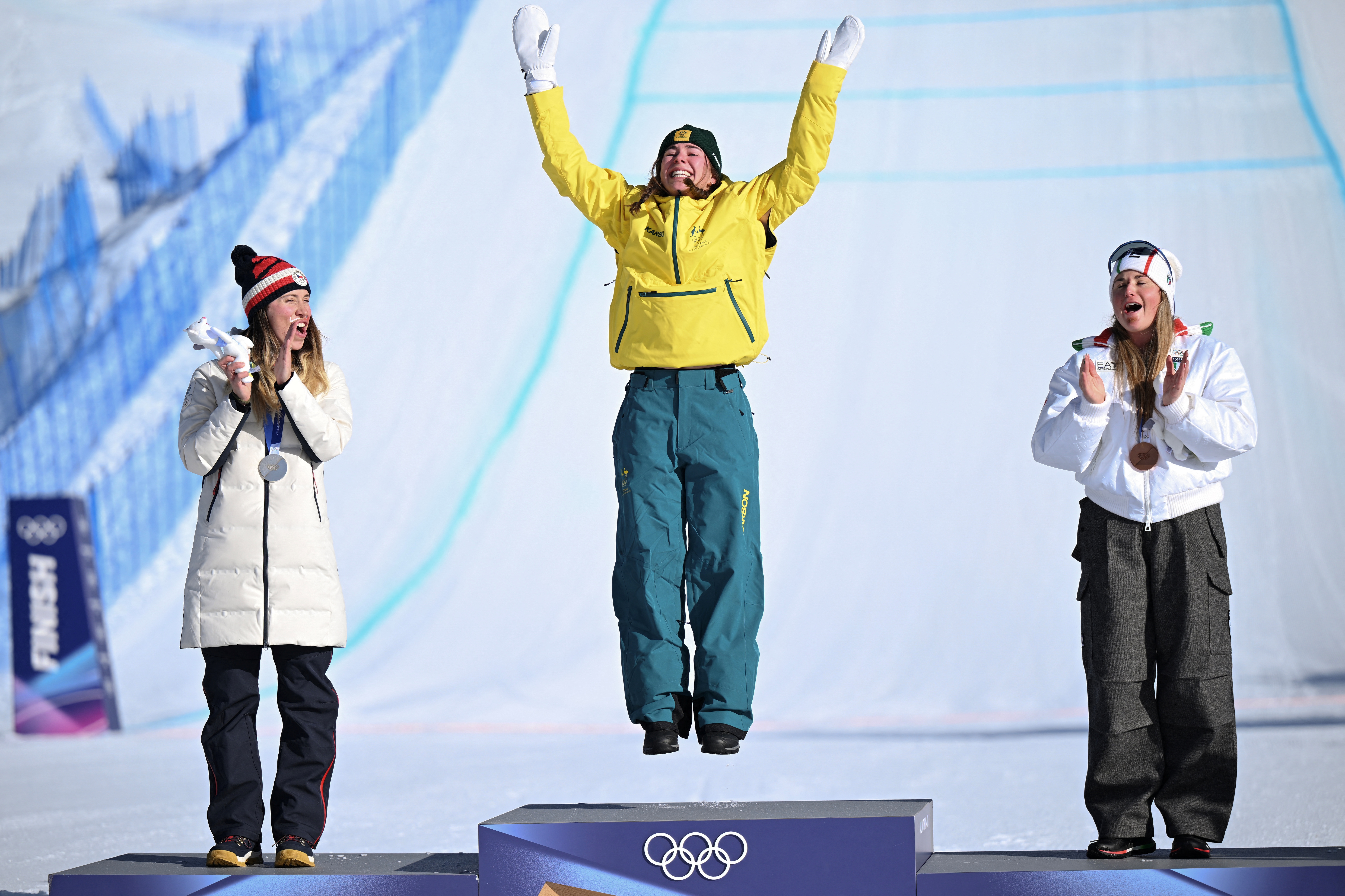 La australiana Josie Baff logra el oro olímpico en snowboard cross
