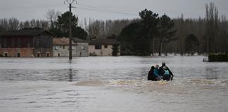 Casi medio mill&oacute;n de hogares siguen sin electricidad en Francia por la tormenta Nils