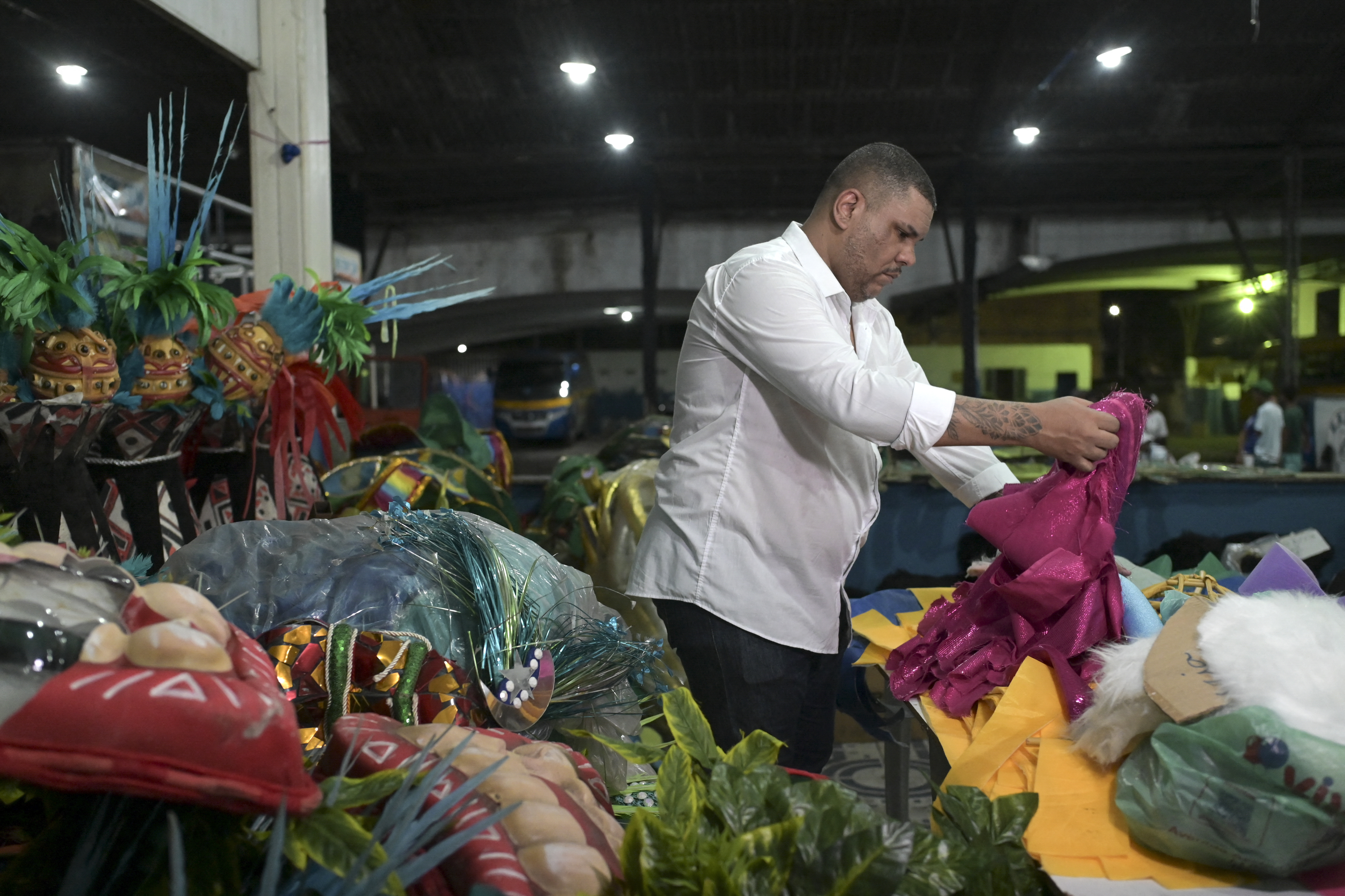 Soñar con la gloria del Carnaval de Rio, lejos de los desfiles para la élite