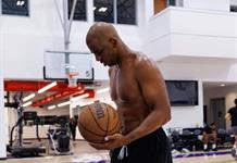 Chris Paul, uno de los mejores bases de la NBA, anuncia su retiro Chris Paul, uno de los mejores bases de la NBA, anuncia su retiro