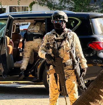 Arrestan a empresario de Dolphin Discovery tras forcejeo con agentes