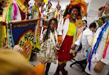 Doctores de la Alegr&iacute;a llevan Carnaval a hospital Mandaqui en S&atilde;o Paulo
