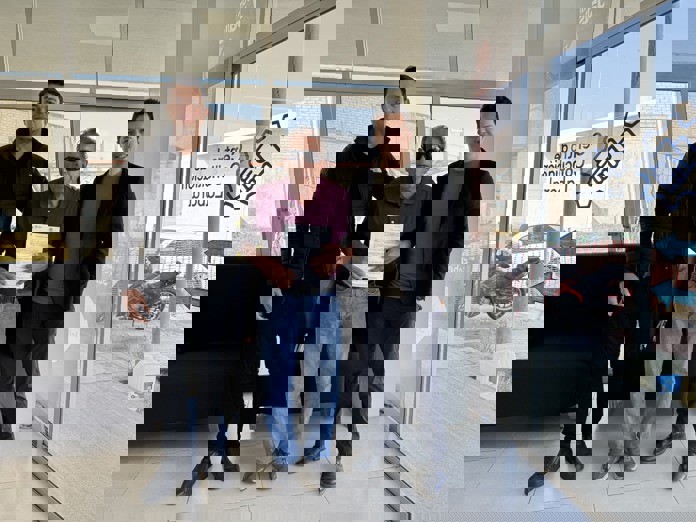 Logra acuerdo Don Carlos tras despido injustificado en Izzi Logra acuerdo Don Carlos tras despido injustificado en Izzi