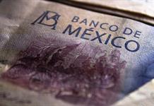 El peso mexicano toca su mejor nivel del a&ntilde;o y cierra en 17,14 por d&oacute;lar
