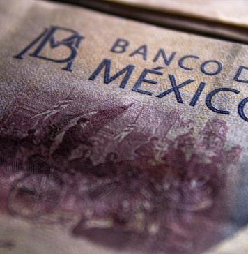 El peso mexicano toca su mejor nivel del año y cierra en 17,14 por dólar El peso mexicano toca su mejor nivel del año y cierra en 17,14 por dólar