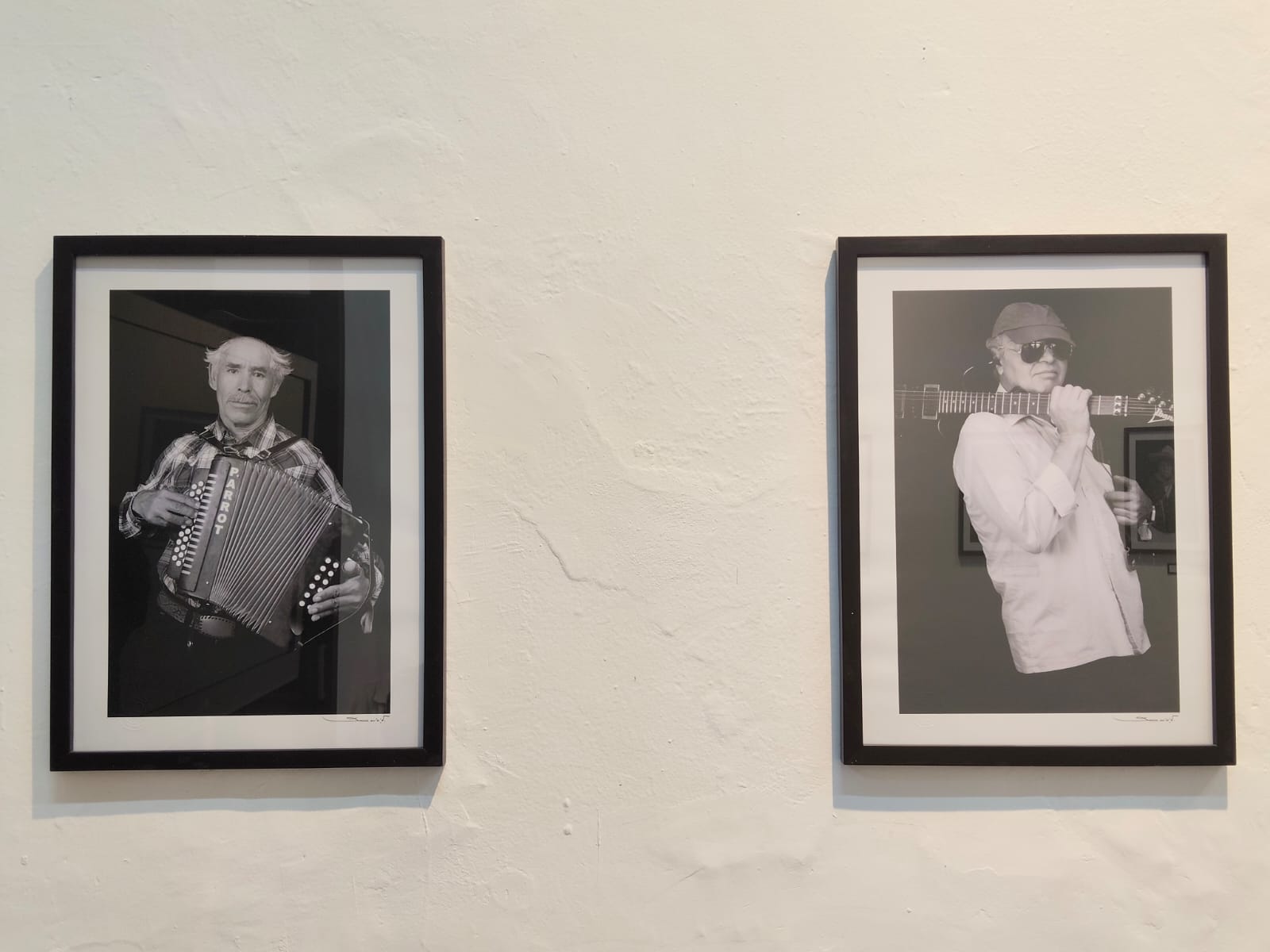 Presentan el libro de retratos “Músicos de a pie” y exponen sus fotografías en el Edificio Arróniz Presentan el libro de retratos “Músicos de a pie” y exponen sus fotografías en el Edificio Arróniz