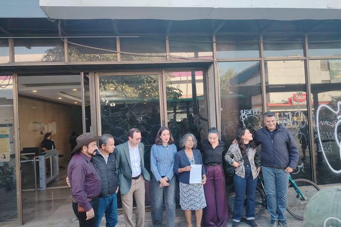 Candelaria Ochoa denuncia al gobernador Pablo Lemus por violencia política Candelaria Ochoa denuncia al gobernador Pablo Lemus por violencia política